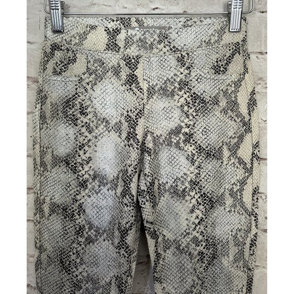 Tractr Girls Leggings Pants Snakeskin Print Stretch Pull On Ivory Gray Size 10 - Picture 3 of 4